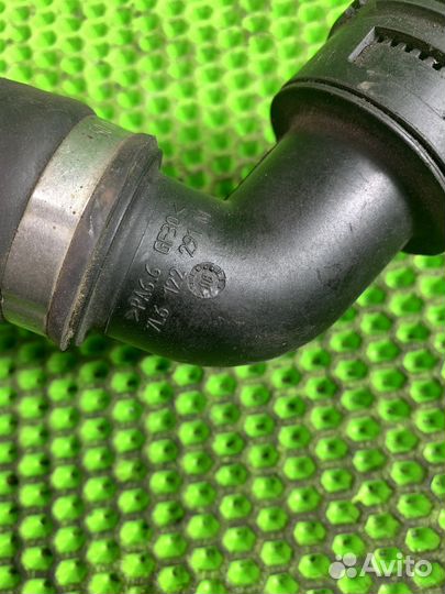 Патрубок системы охлаждения VW Touareg