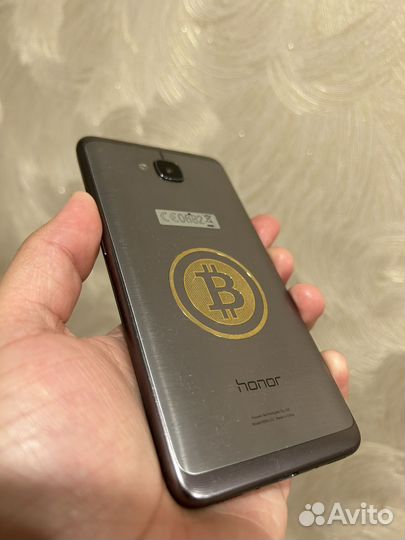 Телефон Huawei Honor 5c
