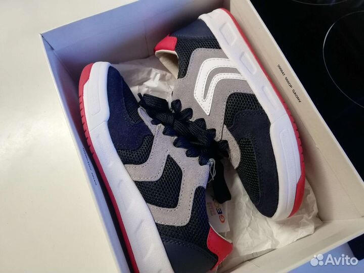 Кроссовки детские geox