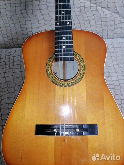 Гитара эстрадная