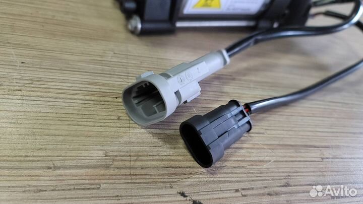 Компрессор пневмоподвески Hyundai Equus