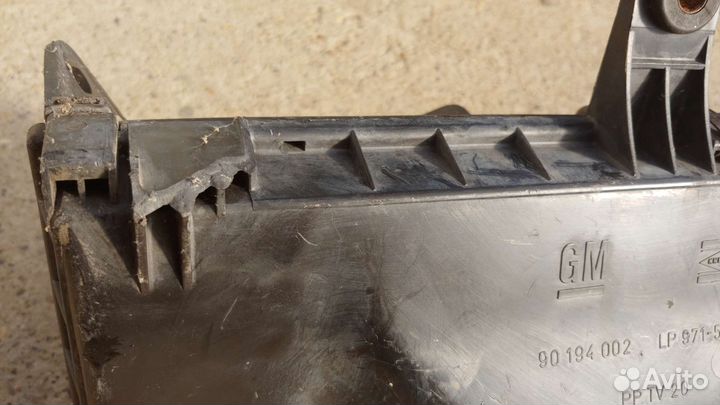 Корпус воздушного фильтра Opel Kadett E 1989г