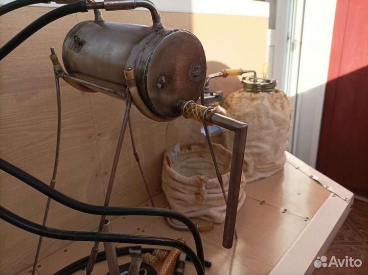 Холодильник и два сухопарника