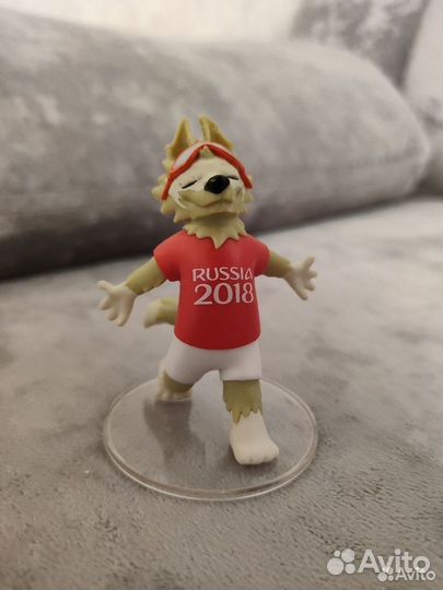 Фигурки волк забивака Сочи FIFA 2018 игрушки