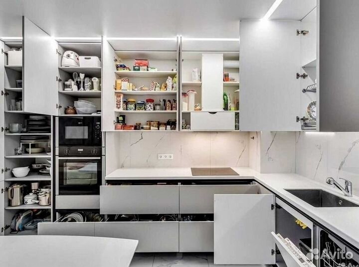 Угловая кухня. Кухонный гарнитур на заказ