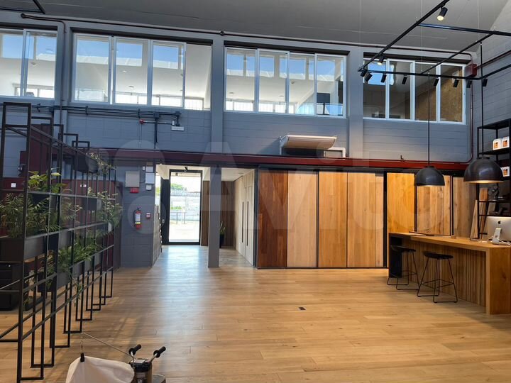 Здание 760 м²