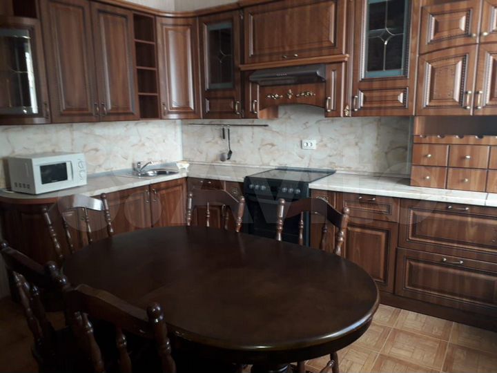 2-к. квартира, 70 м², 6/12 эт.