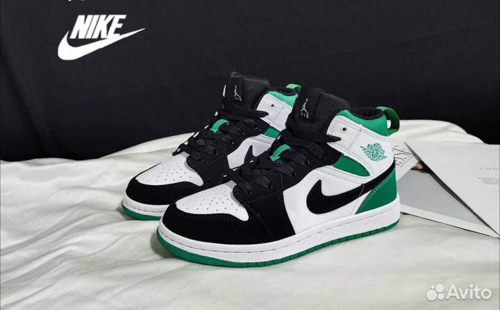 Кроссовки nike air jordan 1 детские (31-36)