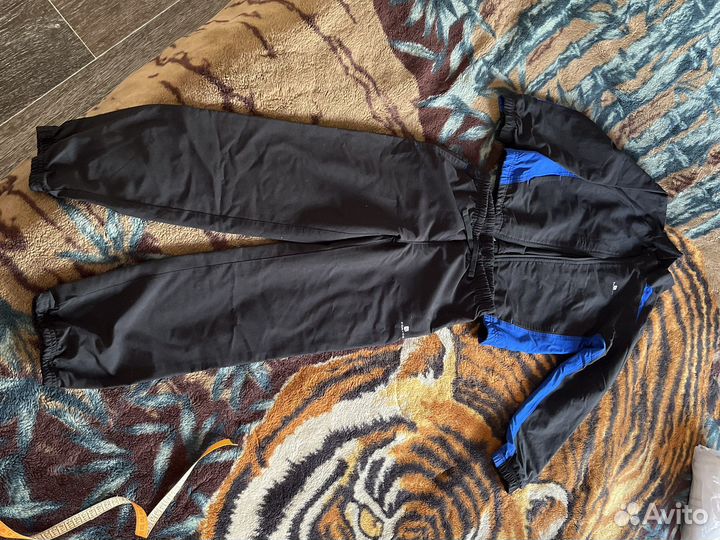 Спортивный костюм