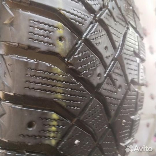 Nitto Therma Spike 235/55 R18