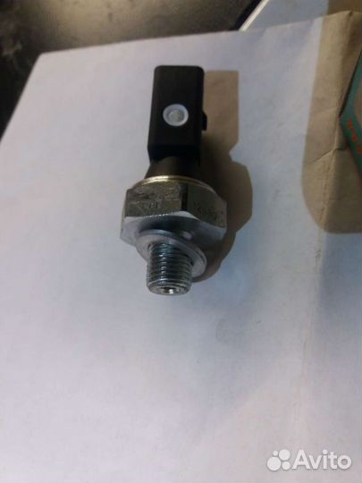 Датчик давлени масла на VAG