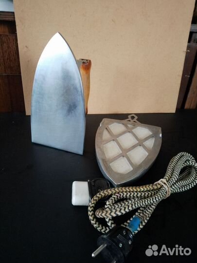 Винтажный - Утюг 1952 г/ в. (зТк)