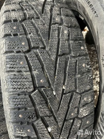 Roadstone Winguard WinSpike SUV 225/60 R17