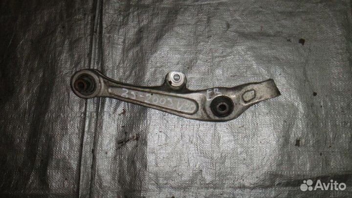 Рычаг нижний nissan stagea M35 VQ25DD 2003 Перед. Прав