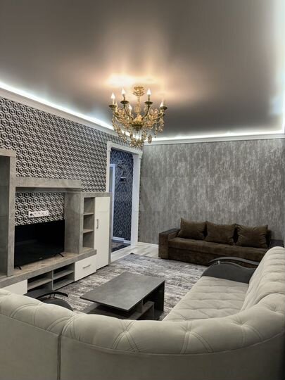 2-к. квартира, 85 м², 7/10 эт.