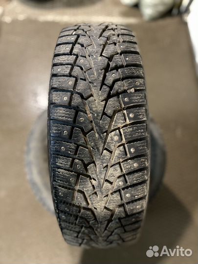 Maxxis ArcticTrekker NP3 215/65 R16 102T