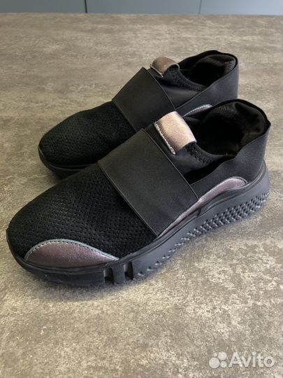 Кроссовки женские 38 размер