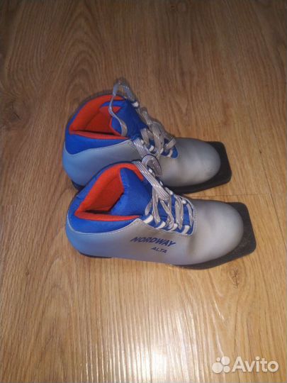 Лыжные ботинки детские 34