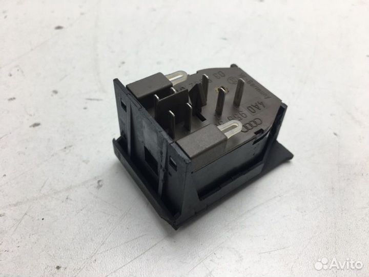 Блок управления зеркалами Audi 100 4A2 AAD 1991