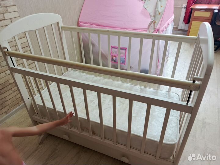 Кроватка для новорожденных