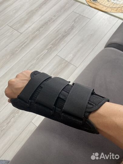 Отрез лучезапястный с фиксацией большого пальца