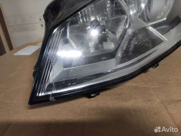 Фара левая Volkswagen Golf 7
