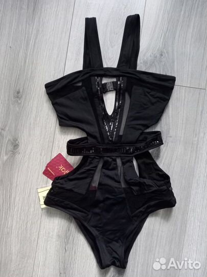 Купальник размер 42 новый