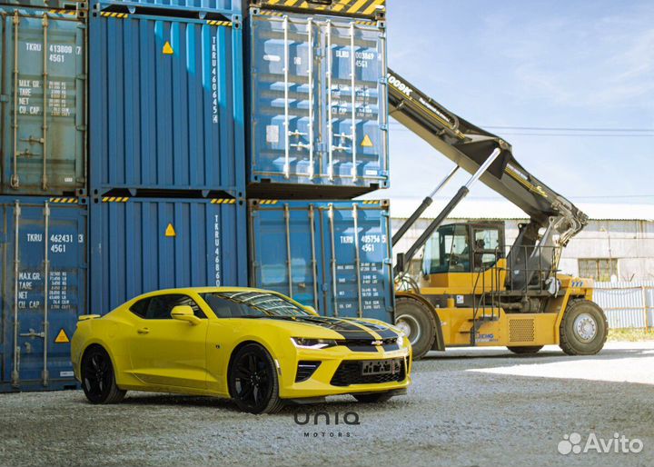 Chevrolet Camaro SS 6.2 в цвете Lemon Peel