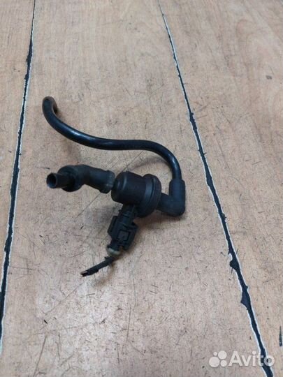 Клапан вентиляции топливного бака Opel Astra H