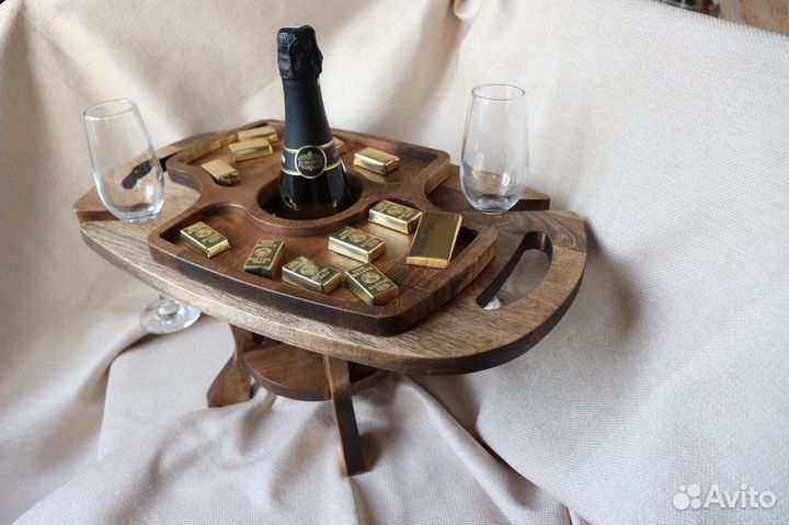 Винный столик