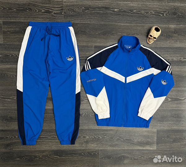 Спортивный костюм Adidas