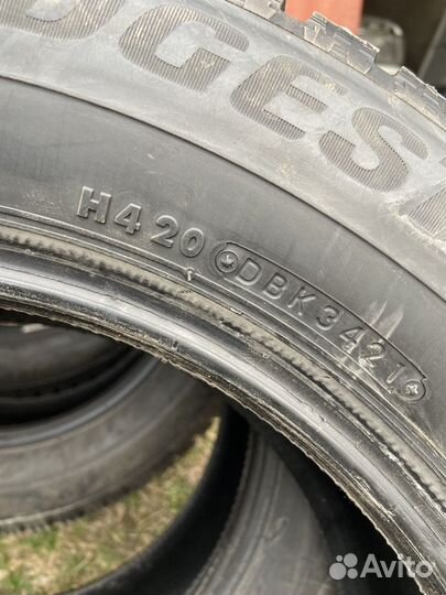 Bridgestone Blizzak Spike-02 205/60 R16