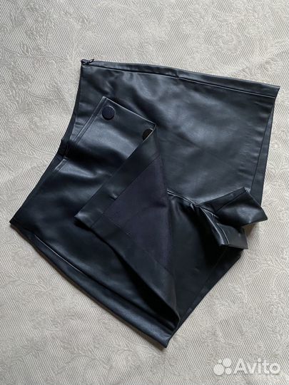 Шорты из эко кожи
