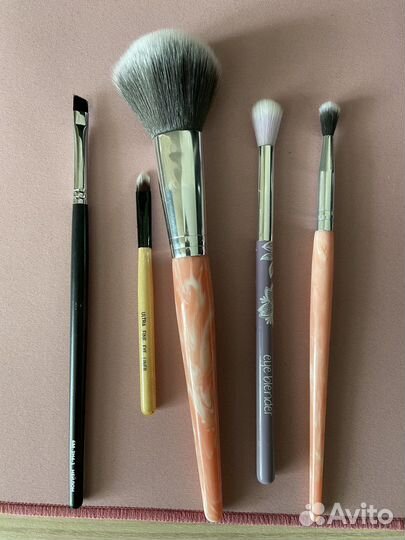 Кисти для макияжа