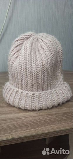 Шапка женская вязаная