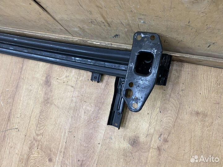 Усилитель переднего бампера Kia Rio 2017+