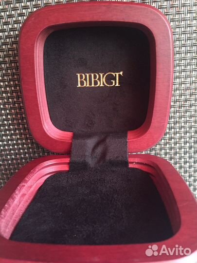 Коробка для ювелирных изделий