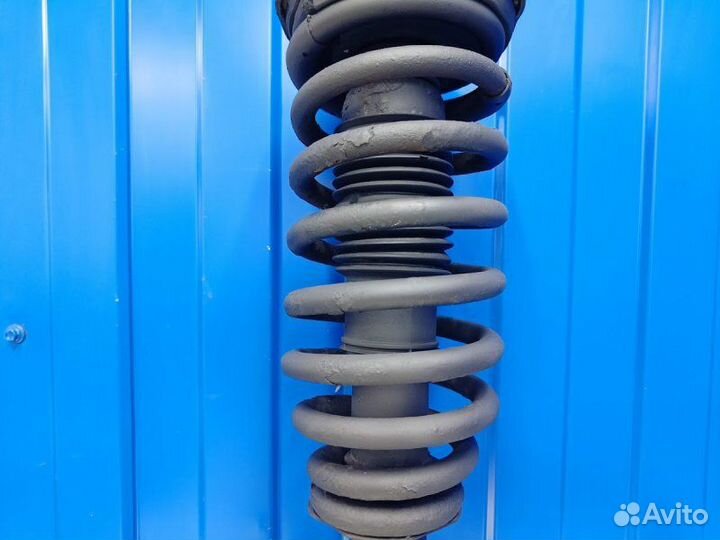 Амортизатор передний левый Kia Magentis 1 2.5 G6BV