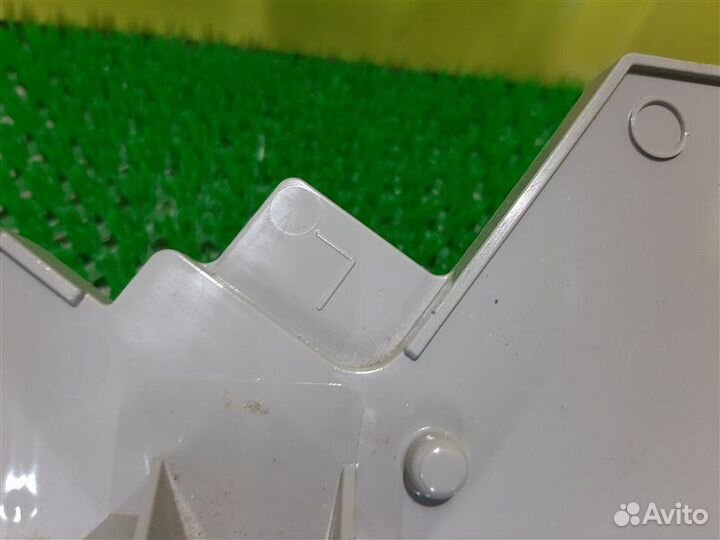 Дневной ходовой огонь левый Toyota Land Cruiser