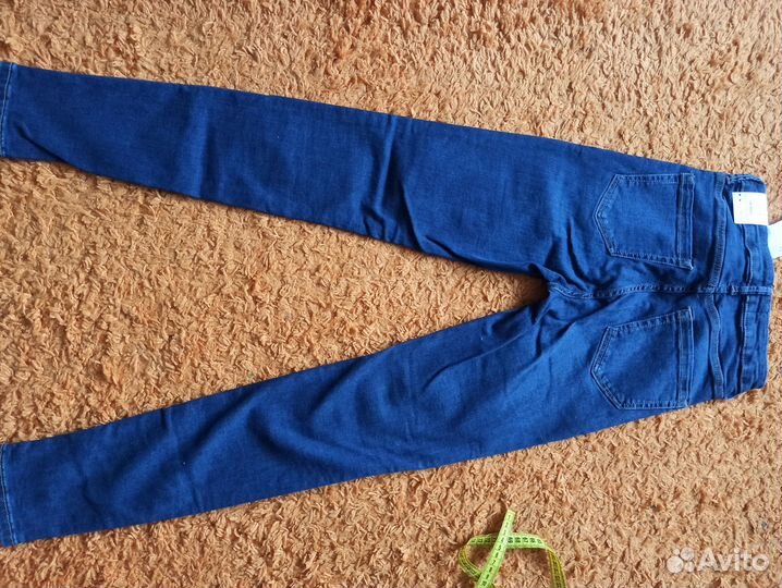 Джинсы mango