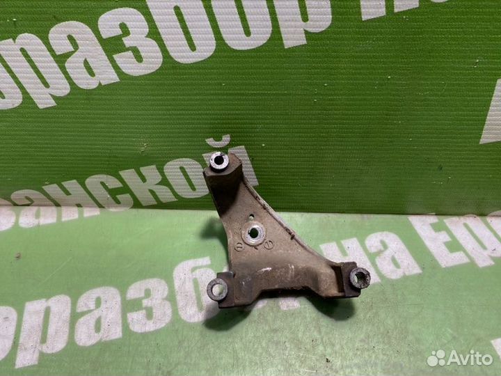 Кронштейн опоры двигателя задний Mazda Millenia