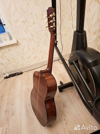 Гитара 6 струнная