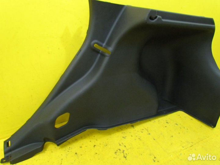 Обшивка багажника правая Hyundai Solaris 1 хэтчбек