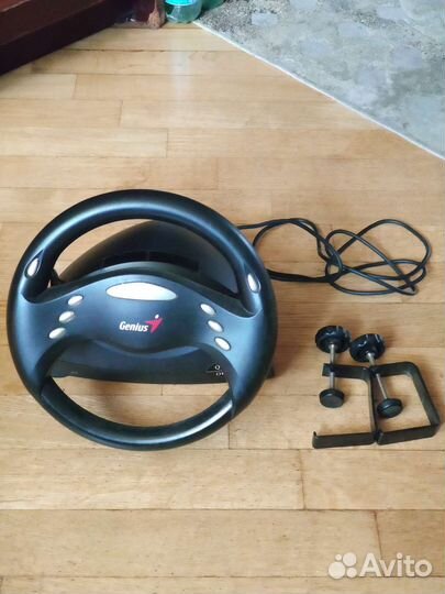Игровой руль genius