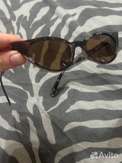 Солнцезащитные очки разные