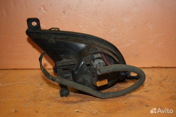 Фара противотуманная левая BMW E60/E61 2003