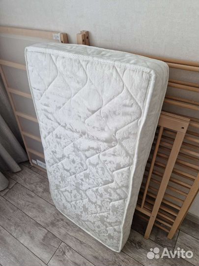 Детская кровать IKEA с матрасом