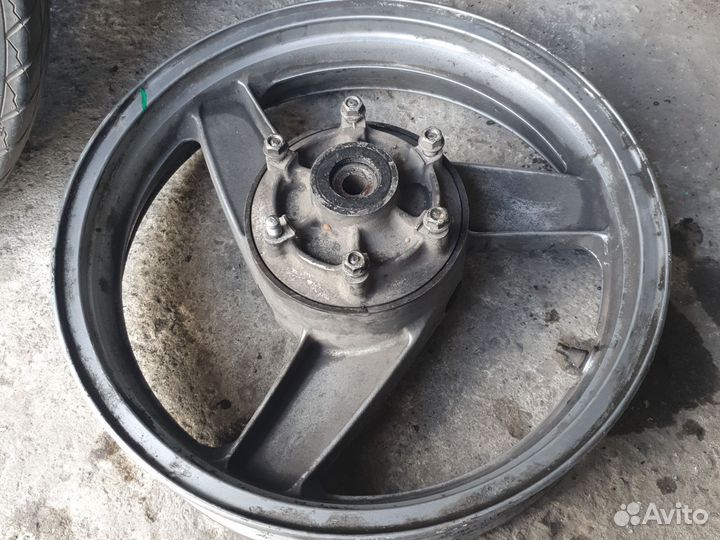 Б/У диск на мотоцикл радиусом 17