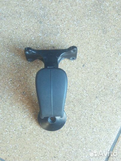 Замок форточки Мерседес Бенц Вито 1997