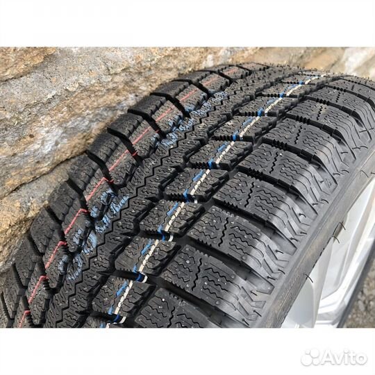 Nitto SN3 Winter 275/50 R22